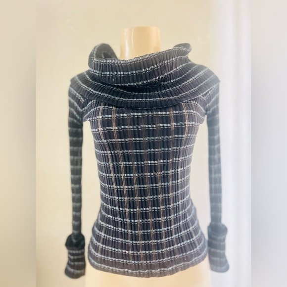 Free People Snowbunny Girlfriend off the shoulder top size med stretchy fabric - Picture 13 of 13